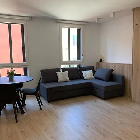 The Closest Apartments * Figueres (Girona)